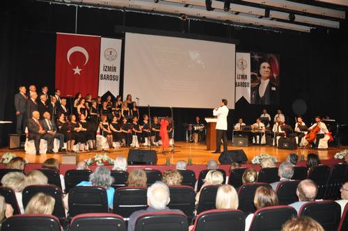 İzmir Barosu Türk Müziği Korosu Konseri Gerçekleştirildi